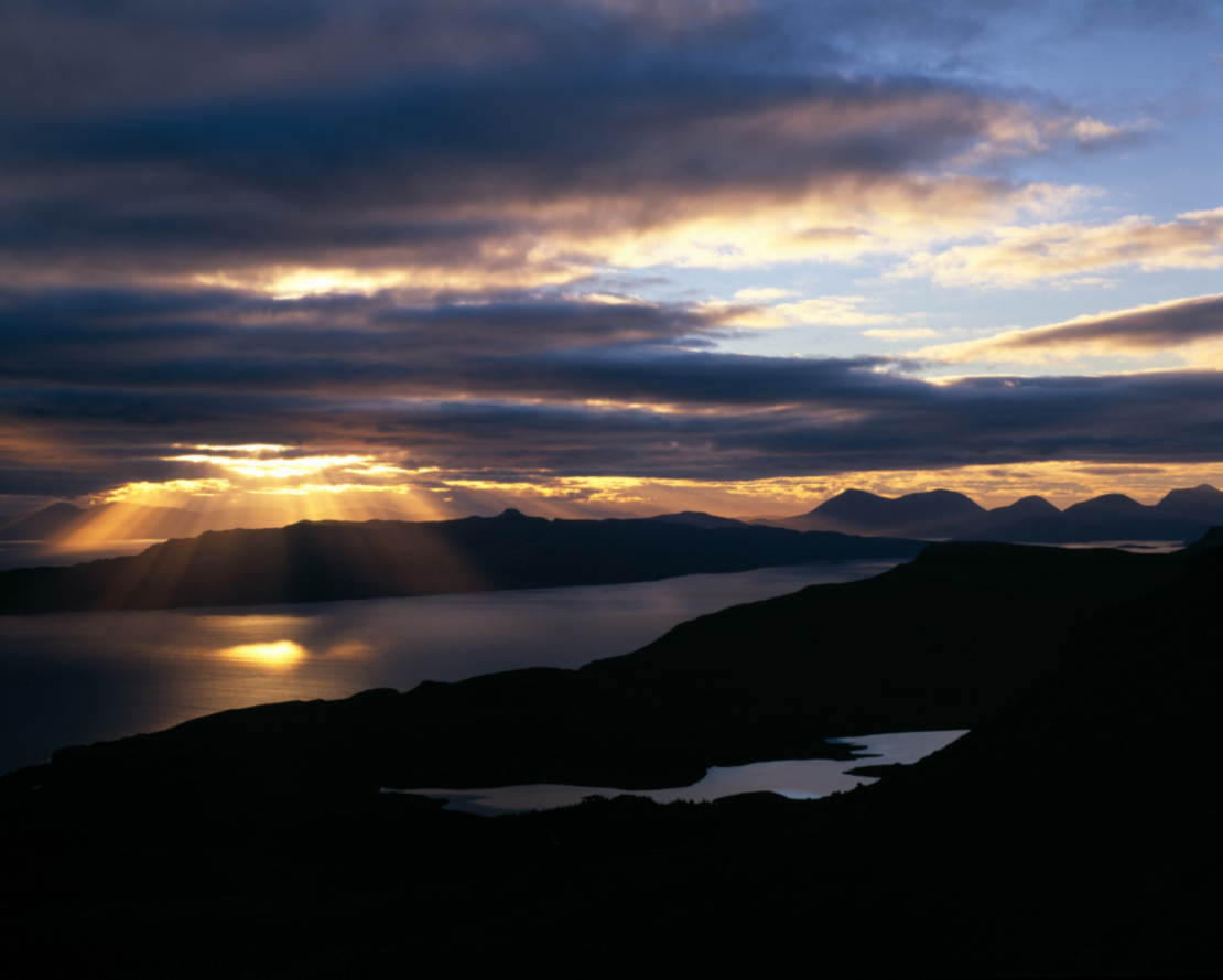 photo of a winter sunrise from the Storr on Skye